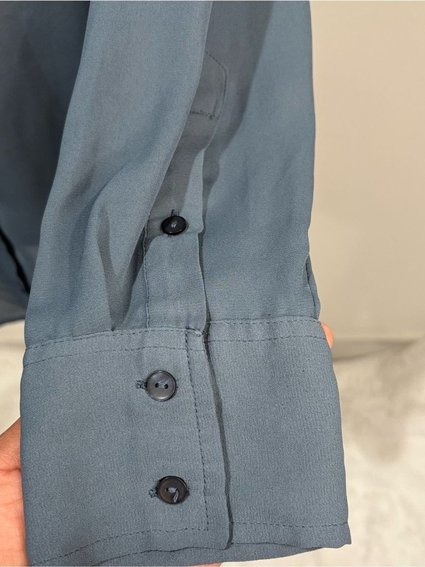 Abercrombie & Fitch Blue Sheer Button Down Blouse Long Sleeve Size Medium gallery