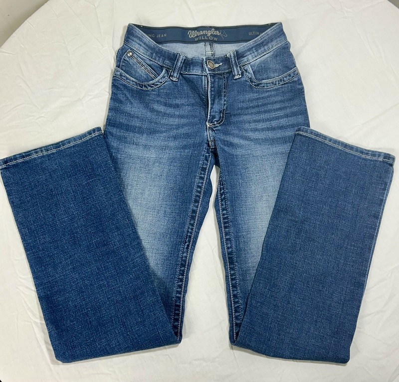Women’s Wrangler Ultimate Riding Jean Willow Mid-Rise Bootcut- size 1 x 34