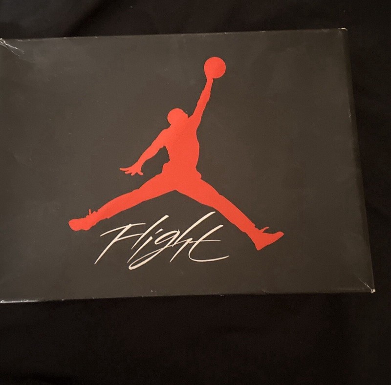 Size 7 – Jordan 4 Retro Mid White Oreo