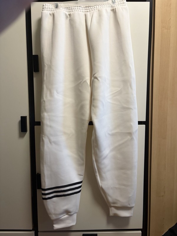 ADIDAS ADICOLOR NEUCLASSICS IX9878 WOMENS SWEATPANTS CREAM AND BLACK SZ LARGE gallery