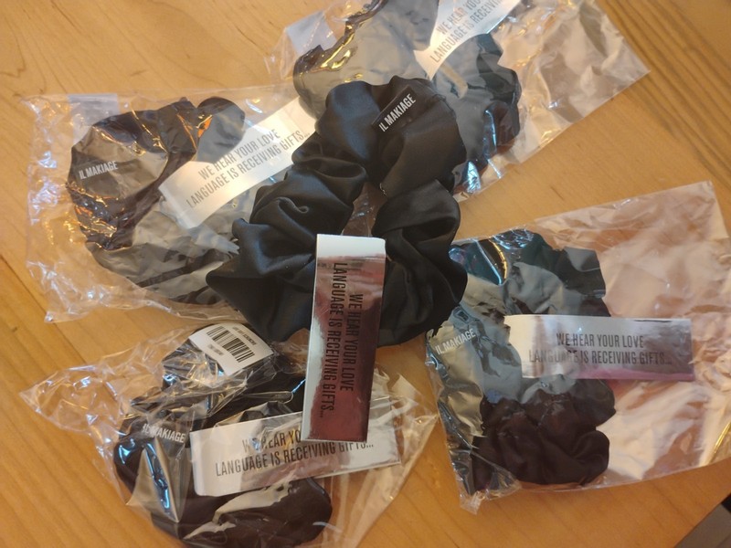 5 Count IL Makiage BLACK Scrunchie NWT Hair Accessory OS Bulk Buy Fast Ship