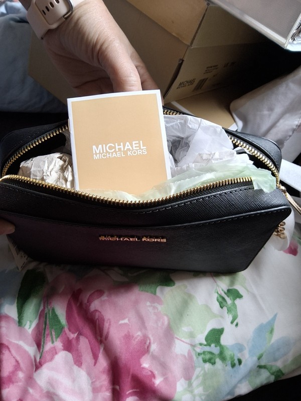 Michael Kors Saffiano Leather Crossbody Bag Large Black Jet Set gallery