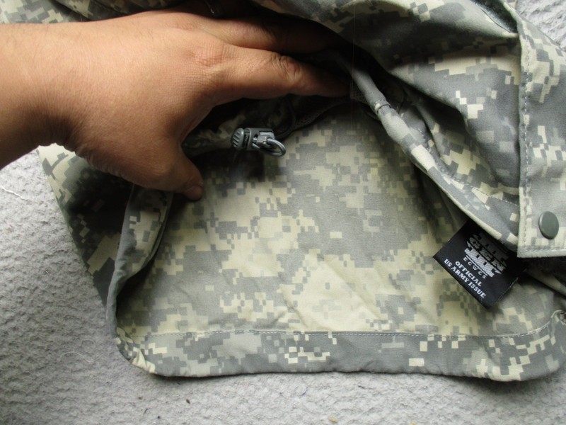 GEN III Wind Cold Weather Jacket Mens M Green Camo Level 4 Army ECWCS Softshell gallery