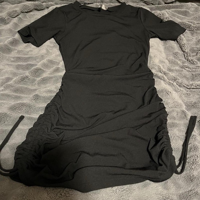 H&M Divided Black Solid Ruched Drawstring Round Neck Bodycon Mini Dress S