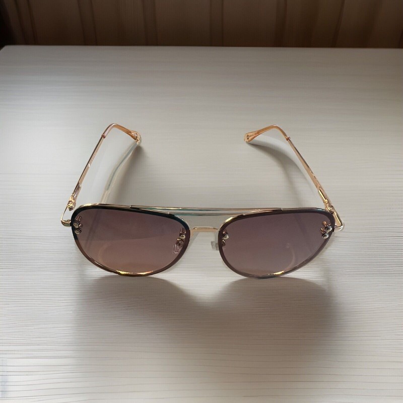 Men’s / Unisex Retro Aviator With Studs Sunglasses by Vivien Fang- NIB!!