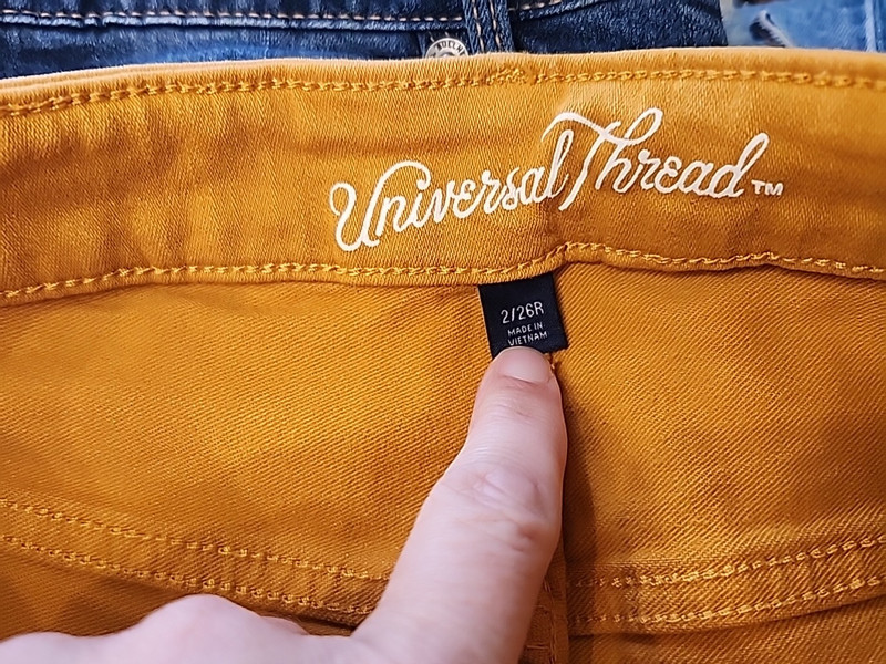 Universal Thread Mustard Yellow Skinny Jean Women Size 2 28x29 Stretch 120-35141 gallery