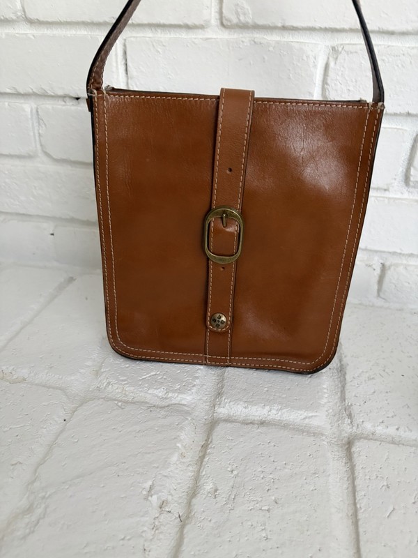 Brown Women’s Crossbody Bag Buckle Closure, Adjustable Strap, Inner Pockets