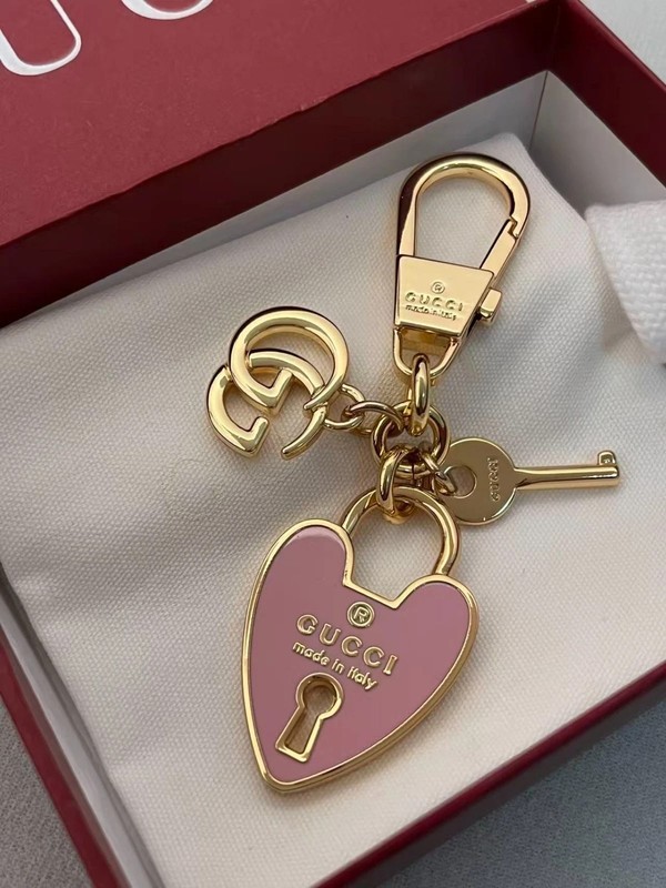 GUCCI Novelty Charm Heart Lock & Key Design Keychain Gift Key Chain with New Box gallery