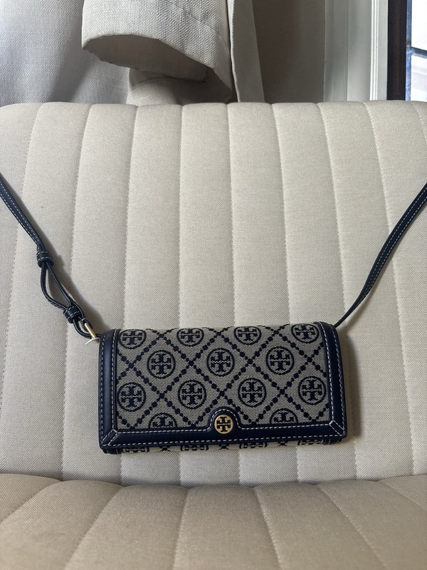 Tory Burch Logo Monogram Wallet Crossbody Bag Beige/Navy Detachable Strap