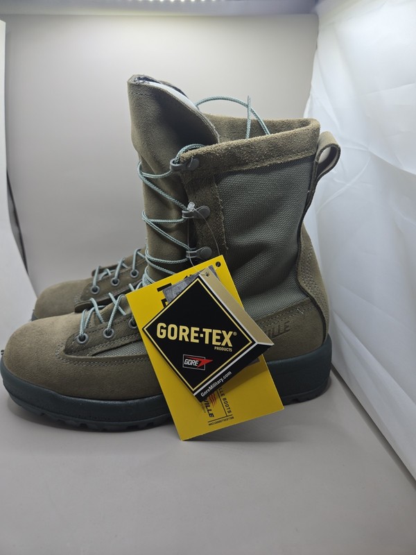 Belleville 690V Mens 9.5 R Combat Tactical Flight Boots Sage Green Gore-Tex.