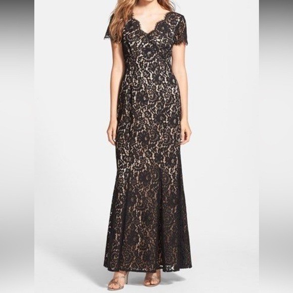 Eliza J Black Lace V-Neck Short Sleeve Formal Maxi Gown Nude Lining Size 6
