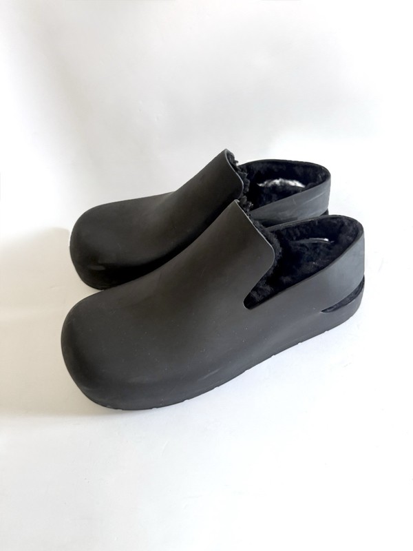 Bottega Veneta Puddle Slingback Sandal Clog Slides Shearling Black Rubber Size 8 gallery