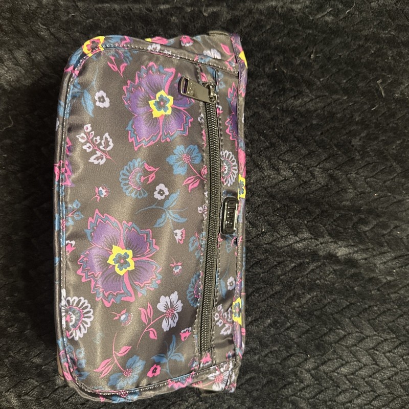 Lug Parasail Zip Clutch Pouch Boho Floral NWT 100% Authentic