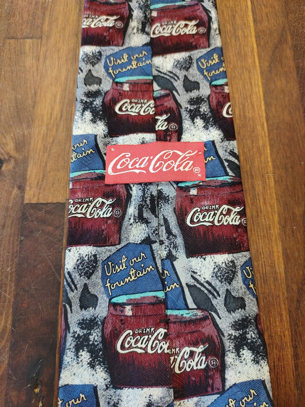 Coca Cola Silk Necktie Visit Our Fountain Advertising Memorabilia Made In USA gallery