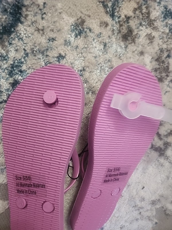 West Loops Women Flower Design Link Flip-flops Size- Small 5-6 gallery