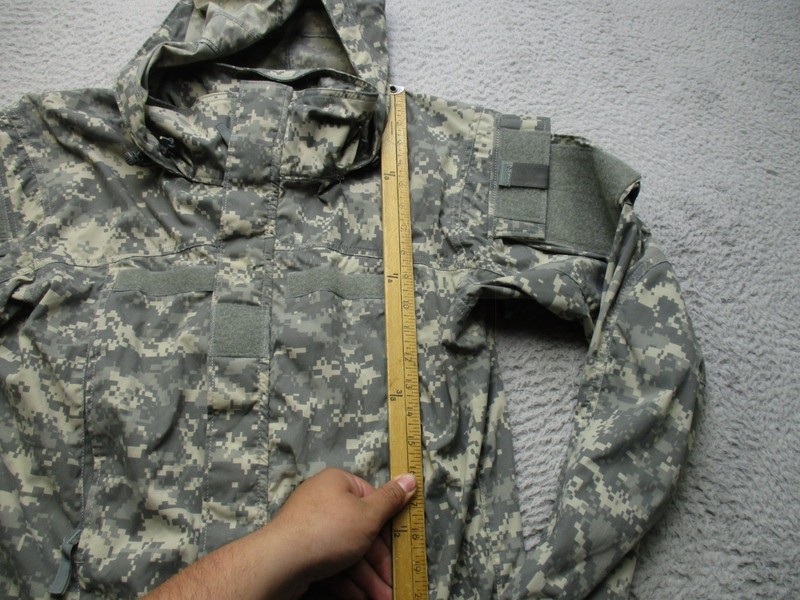 GEN III Wind Cold Weather Jacket Mens M Green Camo Level 4 Army ECWCS Softshell gallery