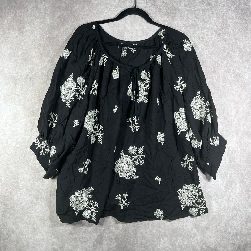 Karen Kane Top Womens Size 2X Black Embroidered V-Neck Boho Office Work Casual