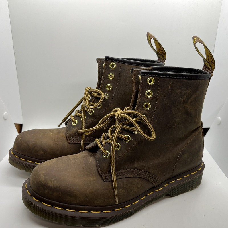 Dr Martens (Size 8 Women’s, Size 7 Men’s) Boots Air Wair 11822 Brown Leather gallery