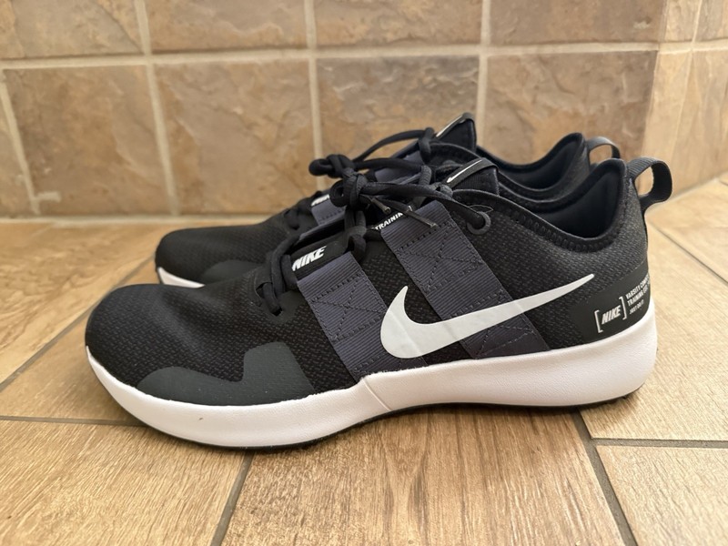 Nike Training Shoes Mens 10.5 W Black Varsity Compete Training TR BQ8916-001 gallery