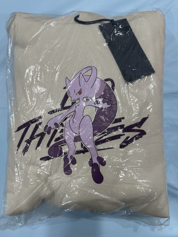 Mega Mewtwo Y Avatar Hoodie (M) Pokemon Go Fest & 100 Thieves NO AVATAR CODE