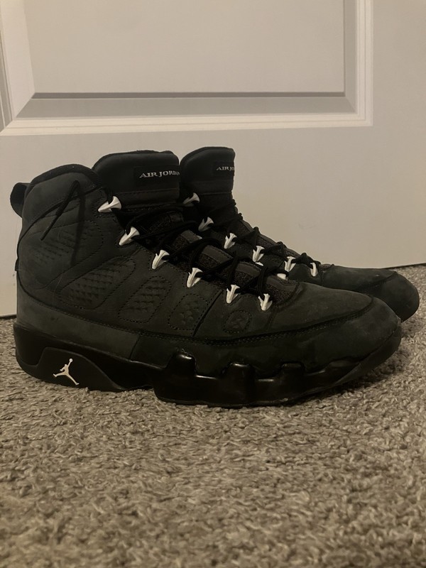 Jordan Air Jordan 9 Retro Anthracite/White-Black 2015 302370-013 Men's size 13 gallery