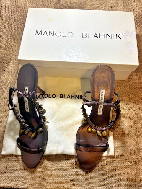 MANOLO BLAHNIK – Bronze Leather Shell Charms Strappy Ankle Sandals – Size 8 1/2B