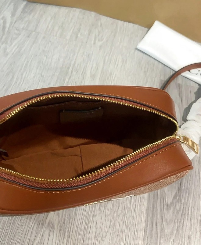 COACH x PEANUTS CBM27 Jamie Camera Bag Signature Canvas&Leather Snoopy Outlet!! gallery