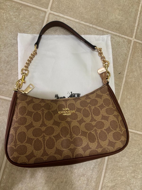 Coach shoulder bag gallery