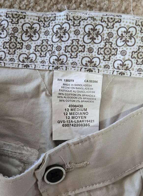 Lot of 3 Women's Bermuda Shorts - 2 Lee + 1 Cato - Excellent Pre-Owned - Size 12 gallery