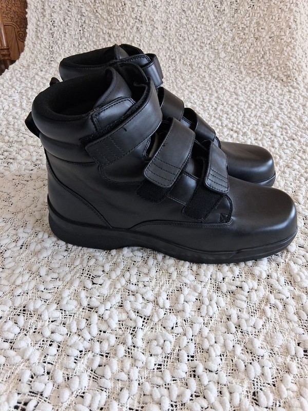 Apex B4200MX14 Men's Size 14 X Wide Black Boots New In Box Never Worn gallery