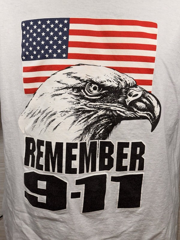 Vintage Remember 9-11 Eagle American Flag White Short Sleeve T-Shirt Size Medium gallery