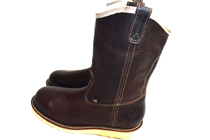 Thorogood 10.5 2E SOFT ROUND Toe Waterproof Pull-On Wellington BOOT 814-4939 gallery