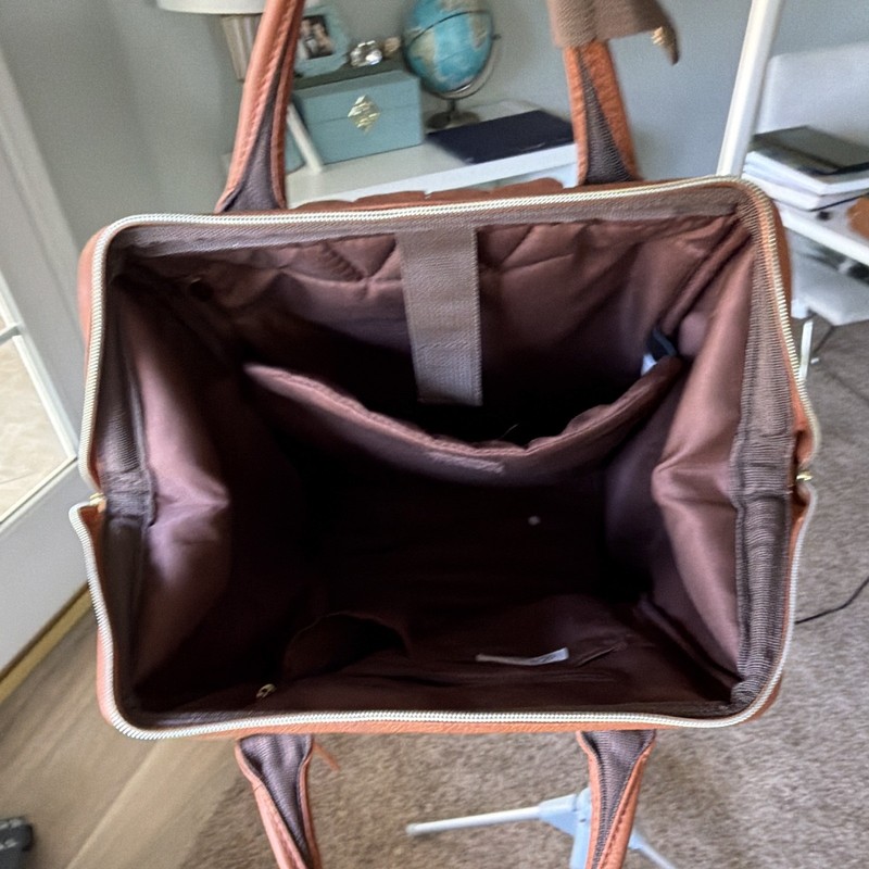 Kah&Kee Brown Backpack Bag Zip Closure Front Zip Pocket Inner/Outer Pockets gallery