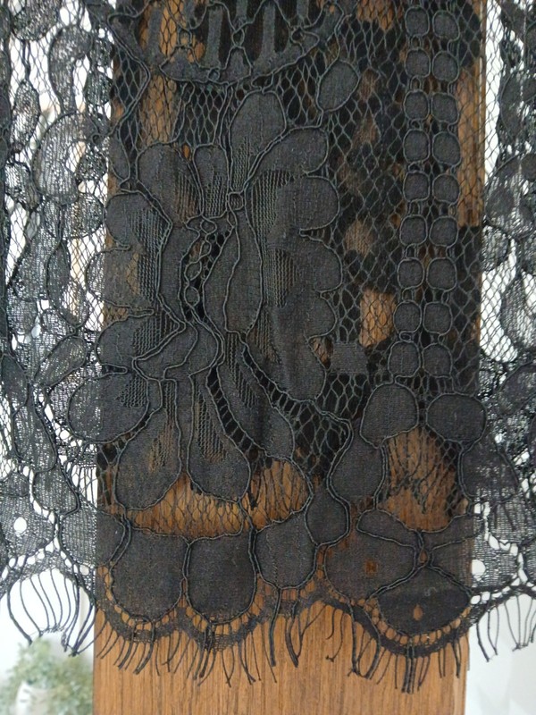 Gorgeous On Trend Black Sheer lacey boho cropped top 10-12 holiday/festival gallery