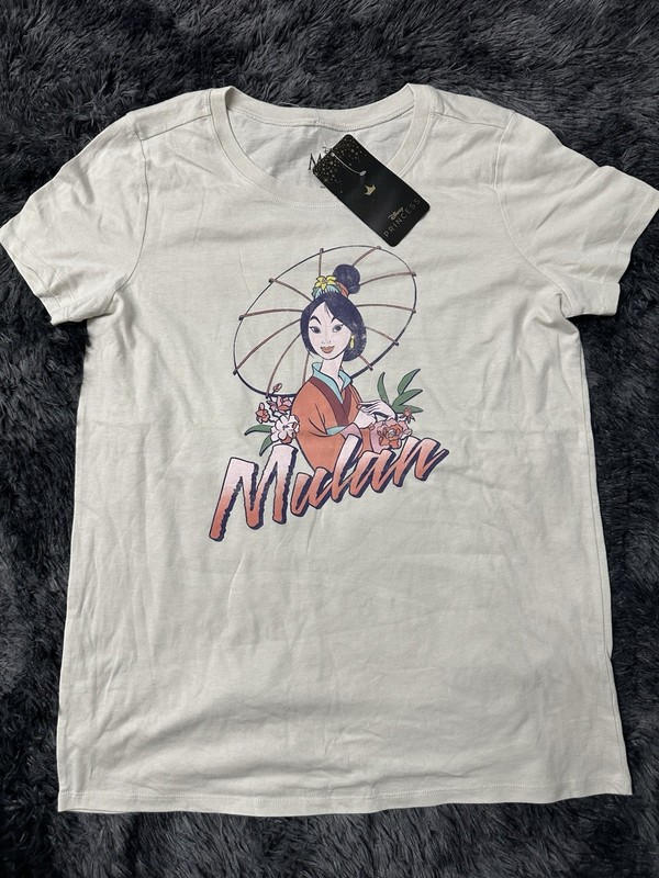 Disney Princess Mulan Size Small White T-Shirt Brand New