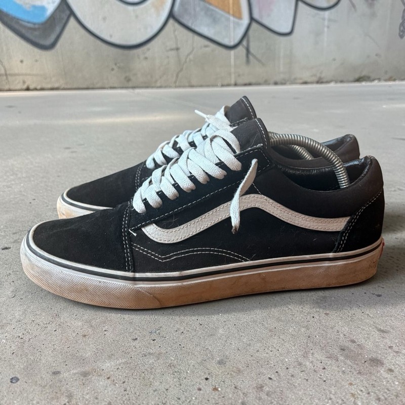 Vans Old Skool Black and White Suede Canvas Skate Shoes Men’s 11