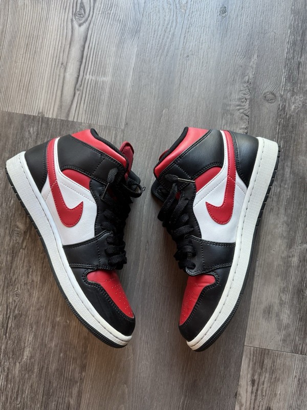 Jordan 1 Mid Bred Toe gallery