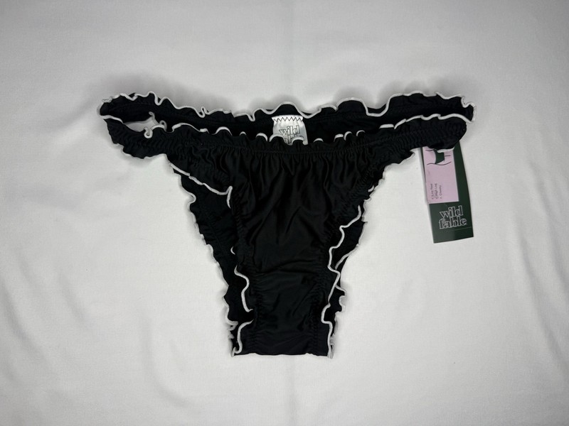 Wild Fable Women’s Black/White Solid Cheeky Panties XS Low Rise Ruffle Nylon
