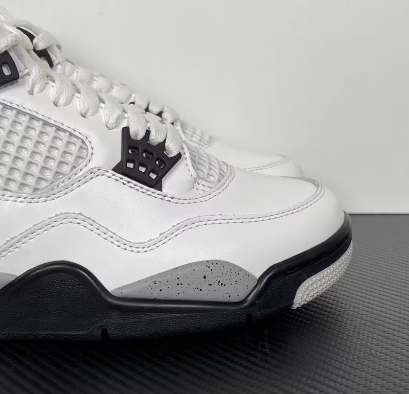 Air Jordan 4 Retro "White Cement" 2025Men's FV5029-100 gallery