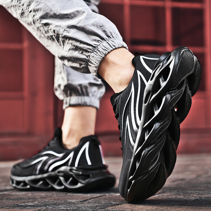 Men's Flame Printed Sneakers Flying Weave Sports Shoes Lace-up Breathable Shoes gallery