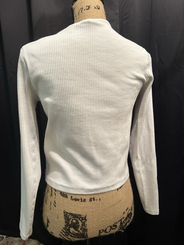Levi’s Women’s White Solid Rib Knit V-Neck Button Front Henley Top, Size M gallery