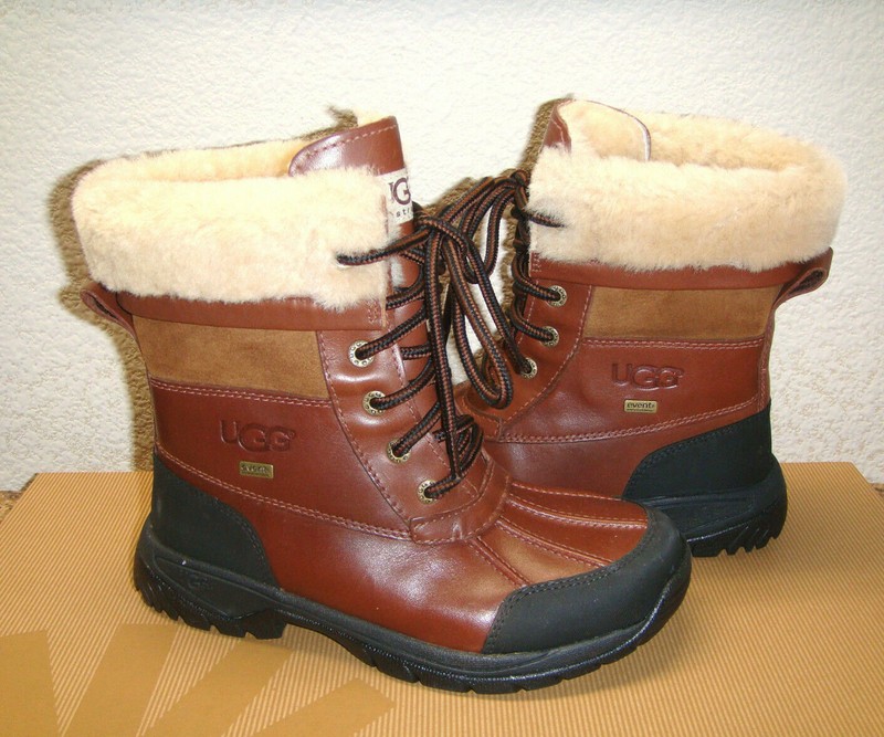 UGG KIDS /YOUTH BUTTE WORCHESTER Boot US 5 / EU 35 / UK 4 WILL FIT WOMEN US 7