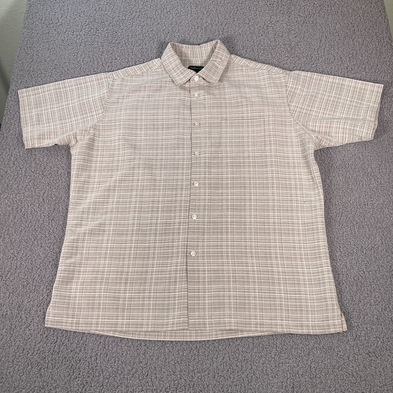 Van Heusen Button Up Shirt Mens L Light Taupe White Stitch Plaid Pattern SS