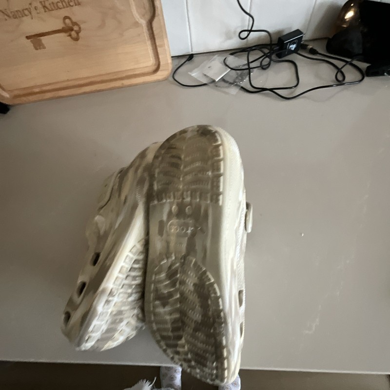 Crocs Classic Camo Clog Sandals White/Gray womensSlip On Synthetic Comfort US 7 gallery
