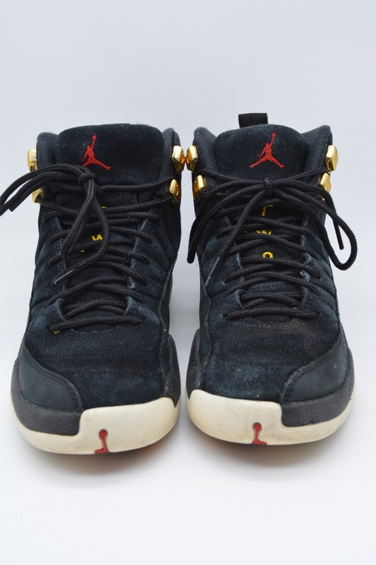 Air Jordan 12 Retro Reverse Taxi Basketball Sneakers 153265-017 Size 5Y gallery