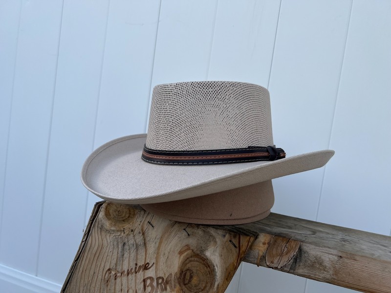 SAND COLOR MEN'S PANAMA STYLE SUMMER HAT LIGHT WEIGHT BEACH OR GOLF STYLE HAT gallery