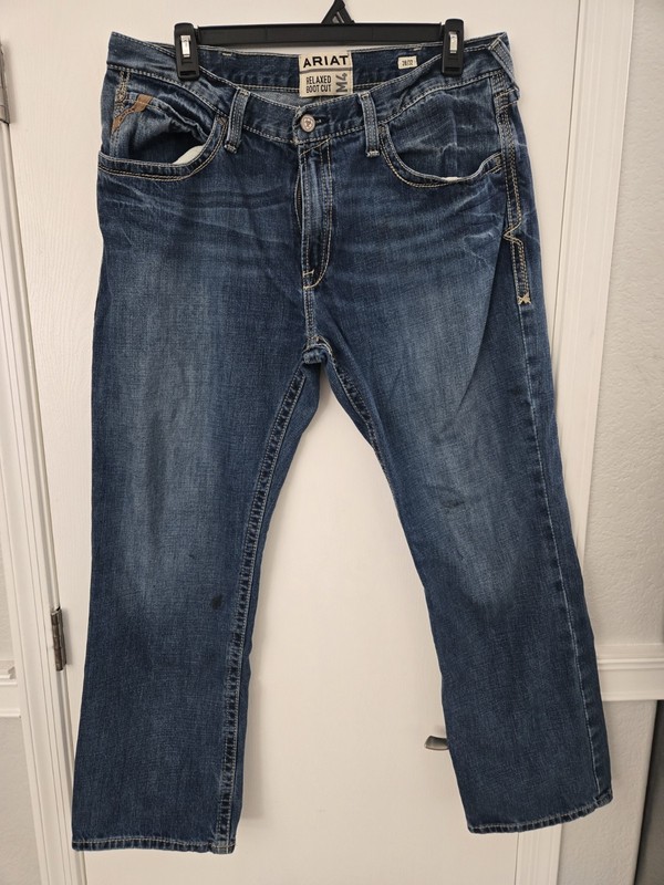 Ariat M4 Relaxed Fit Bootcut Blue Denim Jeans, Medium Wash, 5-Pocket See photos!