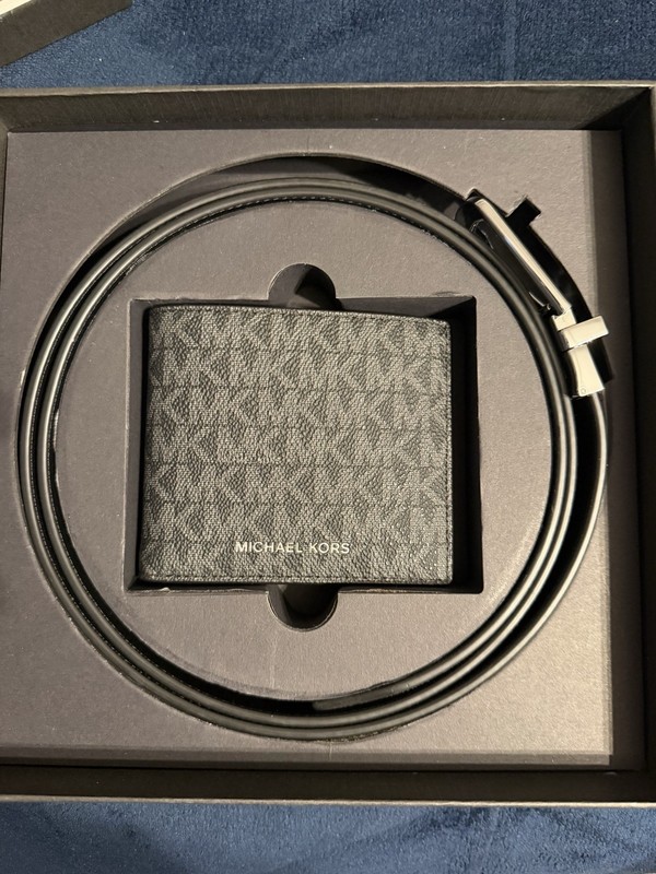 Michael Kors Gift Set, Open Box, Never Used. Great Father’s Day Gift! gallery