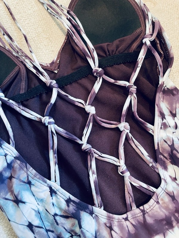 Hobie Brand Women’s Purple/White Tie-Dye Macrame Back One Piece Sz S gallery