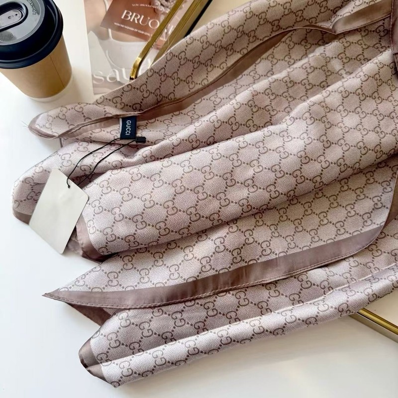 GUCCI SCARF SHAWL AUTHENTIC 100% SILK BEIGE BROWN CLASSIC LOGO LIGHT WEIGHT gallery